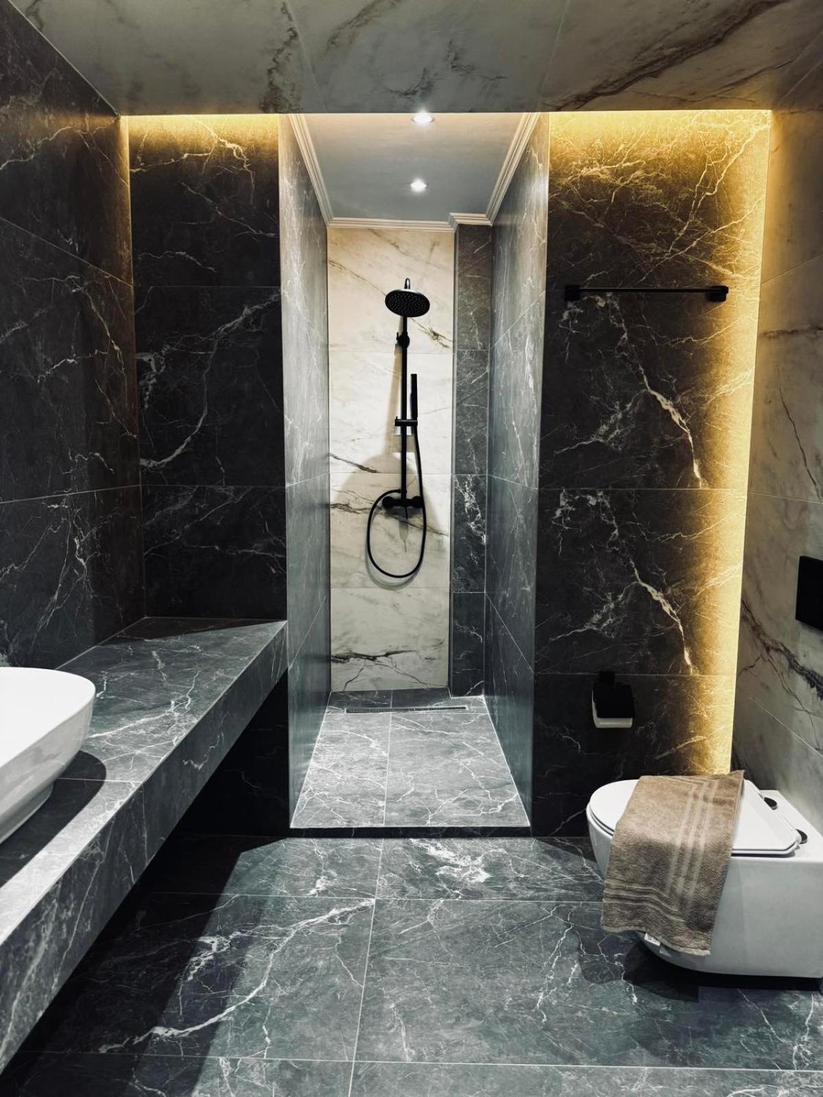 La Dolce Vita-Your Urban Stay Thessaloníki Ngoại thất bức ảnh